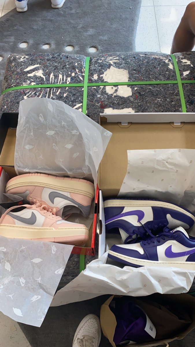 idfcddani's tweet photo. couldn’t decide which pair to get so i ended up getting both 🤭🤭 https://t.co/qLnvwljqZD