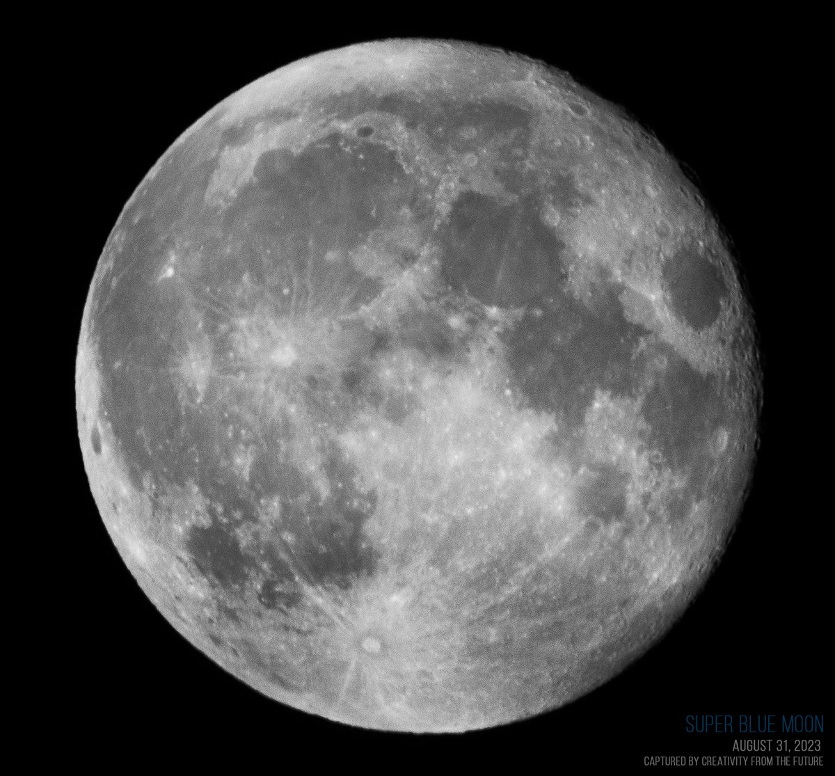 SolarGravity's tweet image. After nearly a year away from content creation, I was captivated by a celestial alignment too perfect to ignore: a Super Blue Moon. I captured this rare event using a #NikonP1000  #Space #photography  #SuperBlueMoon #Nikon #Astrophotography #Moon #SuperMoon #astronomy