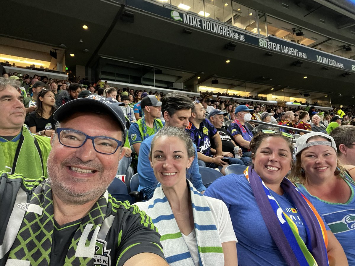 _ErinMcCusker's tweet photo. Sounders til we die!
#soundersmatchday https://t.co/iSC7ZgPOgF