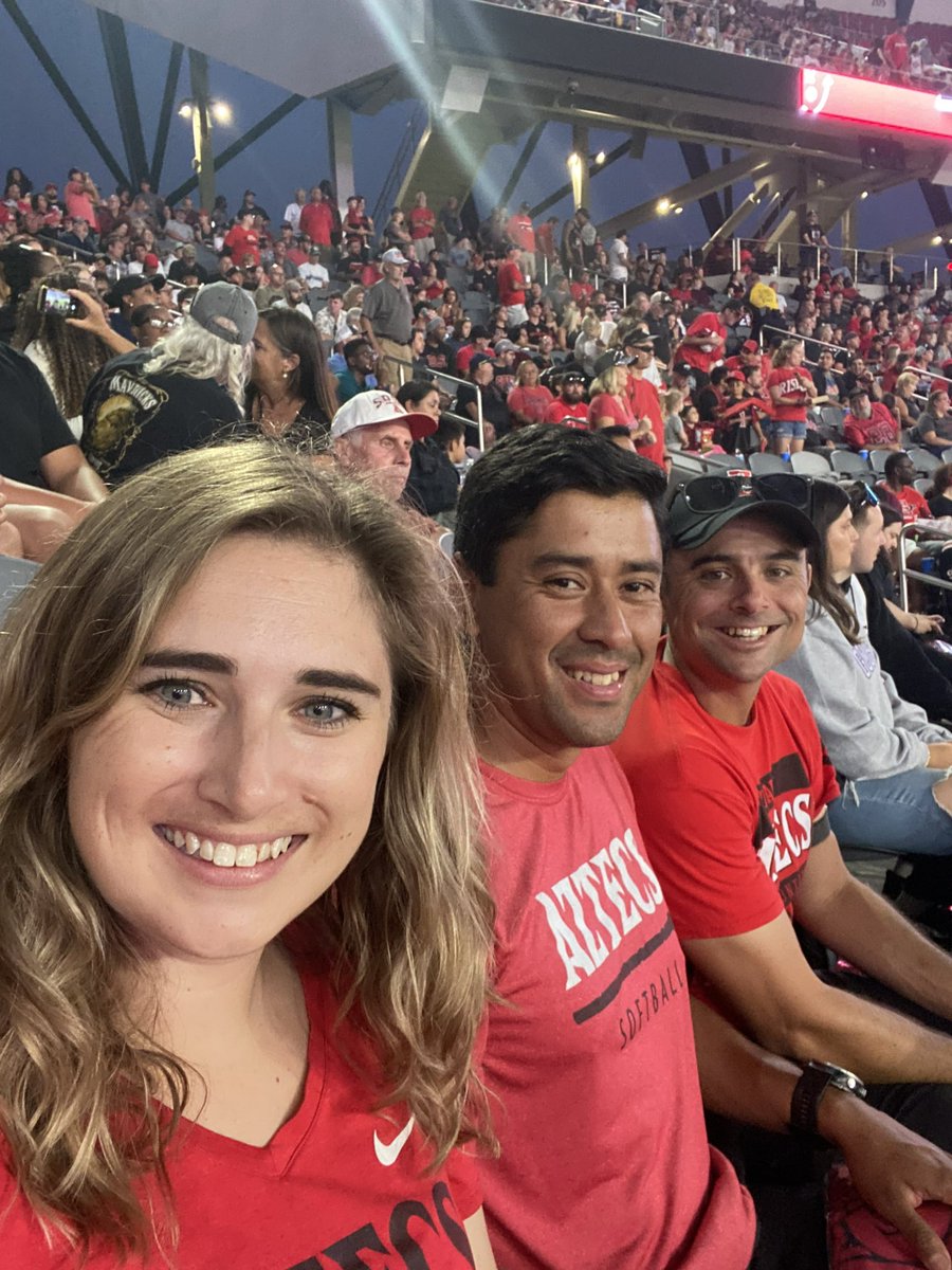 michaelbynum's tweet photo. Saturday night #goaztecs game under the lights at Snapdragon! 🟥⬛️ https://t.co/bFP717mfxW