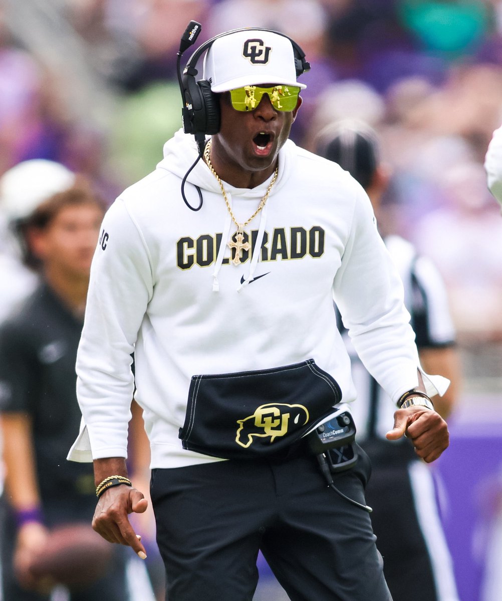 Why do i fuck with the Colorado Sweatshirts lol
