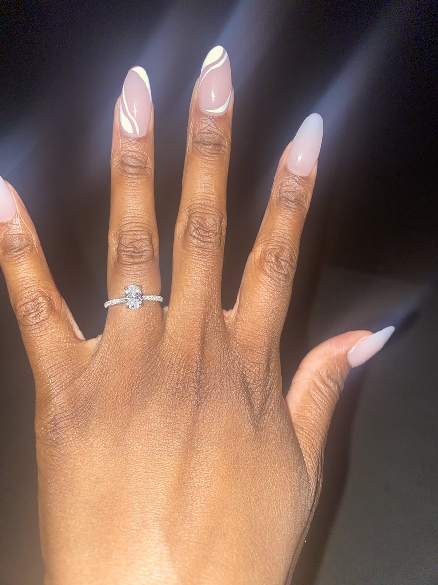 BombshellBeth's tweet photo. And thank you to my man 💍 https://t.co/miSXW3ndJ6