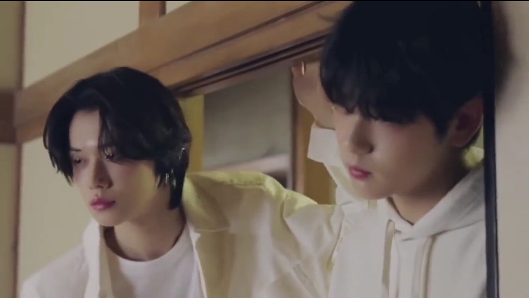 hourlyeonbin's tweet photo. https://t.co/LvZjC91IMR