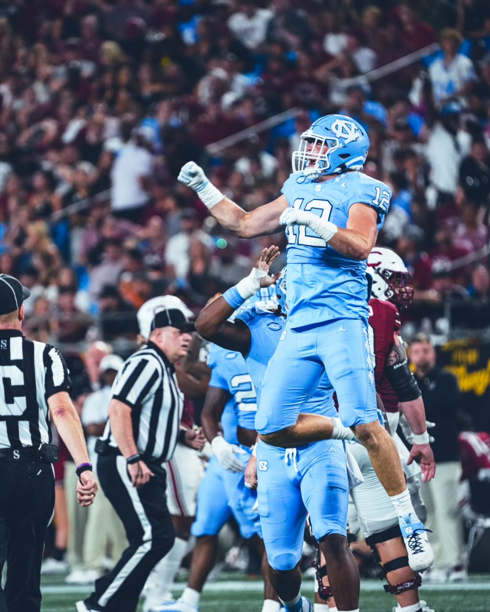 patjames24's tweet photo. .@UNCFootball's nine sacks in tonight's season-opening win over South Carolina marked its second most since the NCAA began officially tracking sacks as a statistic in 2000.

The Tar Heels recorded 10 sacks in a 35-14 victory against Wake Forest on Sept. 9, 2000. https://t.co/kH9LVy59qd