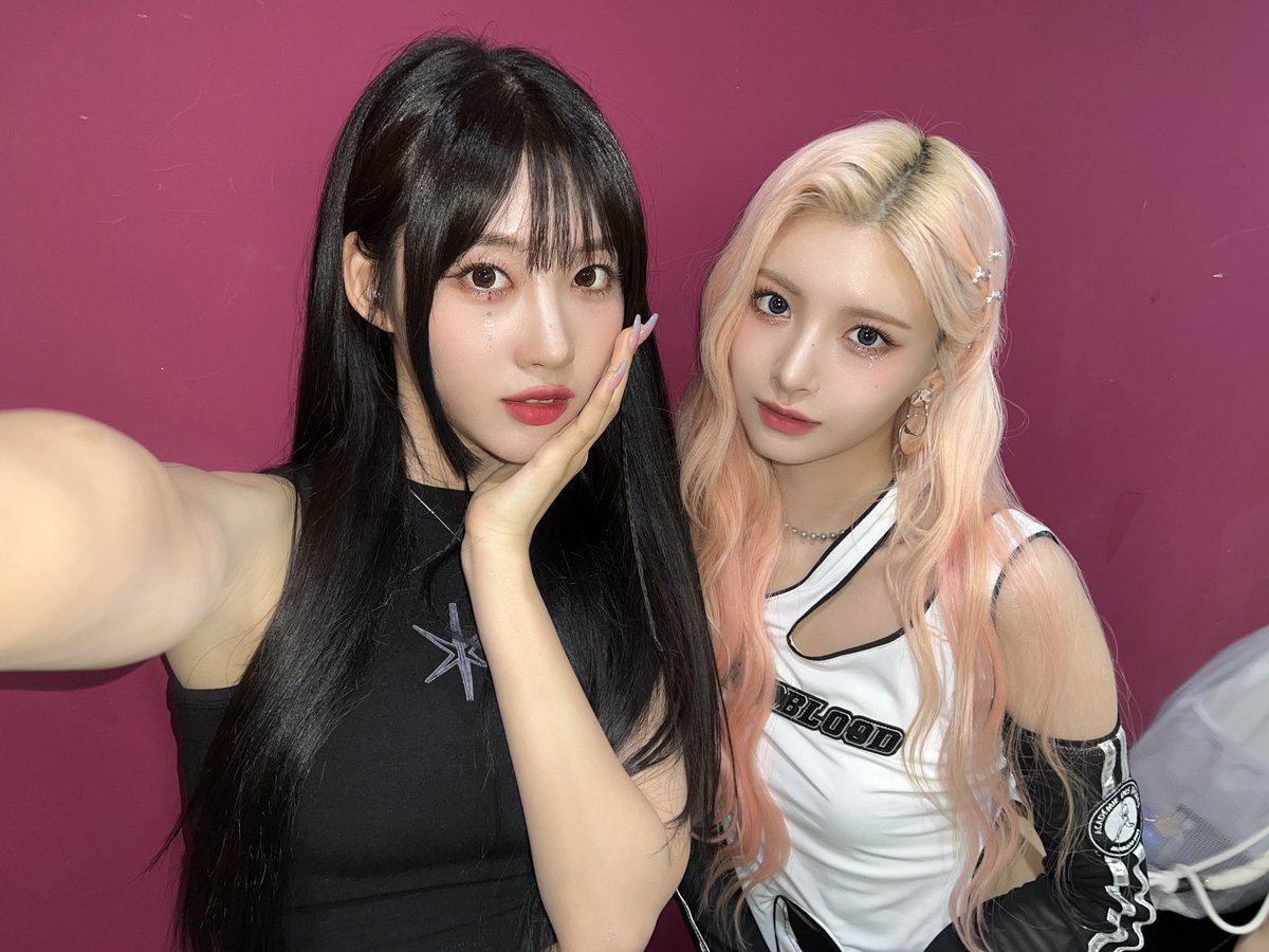 EVERGLOW_twt tweet picture