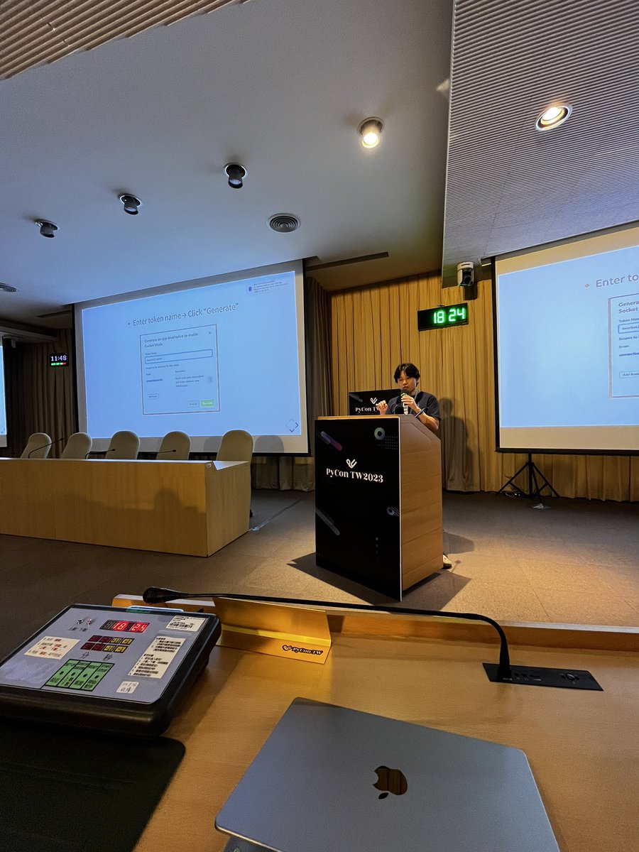 petertc_chu's tweet photo. PyCon JP bot revealed @takanory #pycontw2023 https://t.co/NZSCH2SOaH