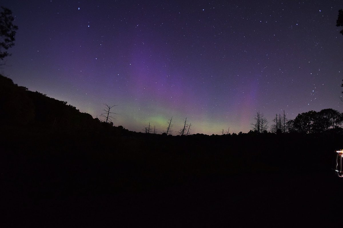 Near Parry Sound, ON. Just before 10PM tonight #NorthernLights <a href="/weathernetwork/">The Weather Network</a>