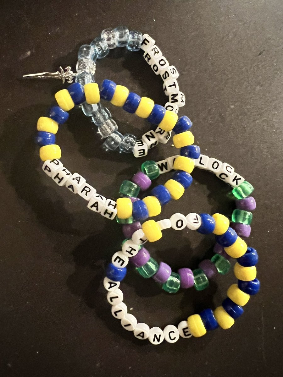 so_bewitching's tweet image. PROGRESS

AND YES I FOUND FROSTMOURNE BEADS!

If y’all have any requests or ideas plz send them my way! #Blizzcon #Blizzlife #BlizzKandi #Blizzcon2023