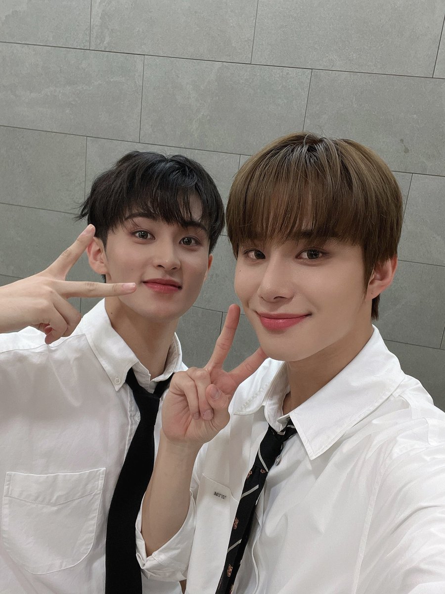 쇼! 음악중심 tweet media