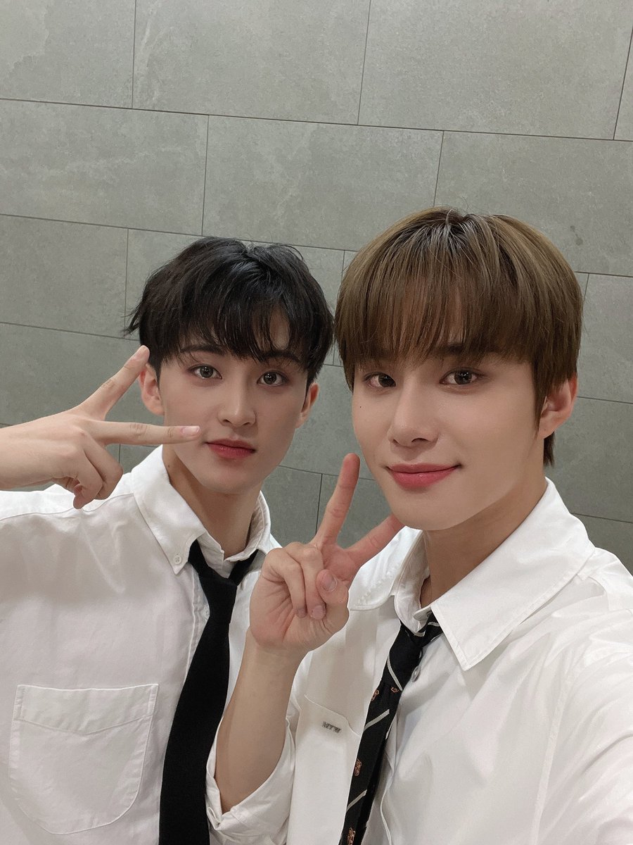 쇼! 음악중심 tweet media