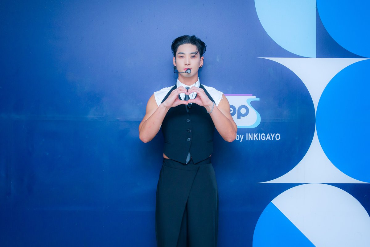 kpop_sbs's tweet photo. [👔] 230903 #착장인가

잠시 후 오후 3시 30분!
#인기가요 에서 만나요❤

#인기가요 #백호 #BAEKHO @BAEKHO_PLEDIS https://t.co/NjyF2zMUCZ