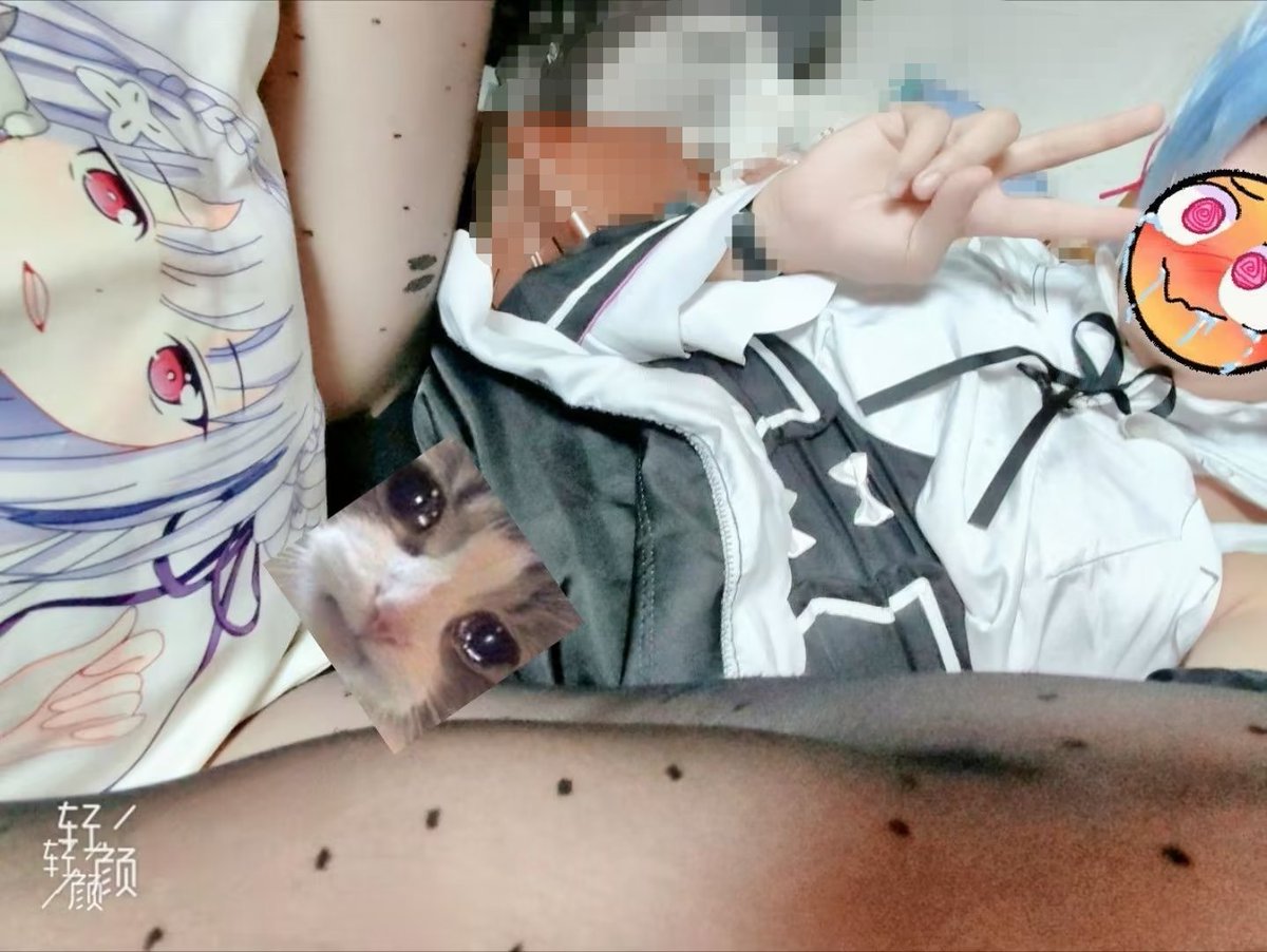 dukunyu3's tweet photo. 之前在QQ空间发过的黑丝蕾姆
搬几张到推特上来
😝😝😝
#伪娘 #CDTS #丝袜 #黑丝 #原味丝袜 #女装大佬 #雌堕 #男娘 #女装子 https://t.co/Dd4CoI4F8L