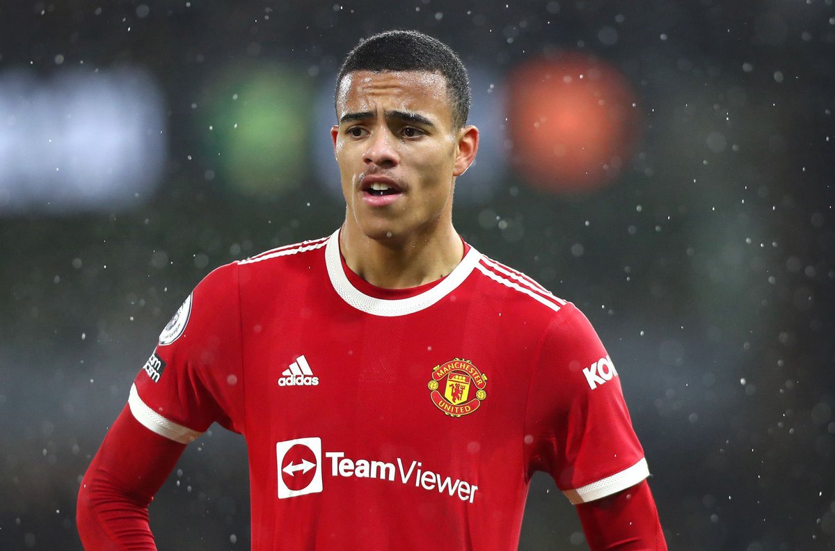 DeadlineDayLive's tweet photo. 🚨 Manchester United will help Mason Greenwood try to rebuild his career in Spain by paying for a £8,000-a-month luxury 6-bedroom villa and a translator. 🏠🇪🇸💰

(Source: @MailSport) https://t.co/d48eurw3B0