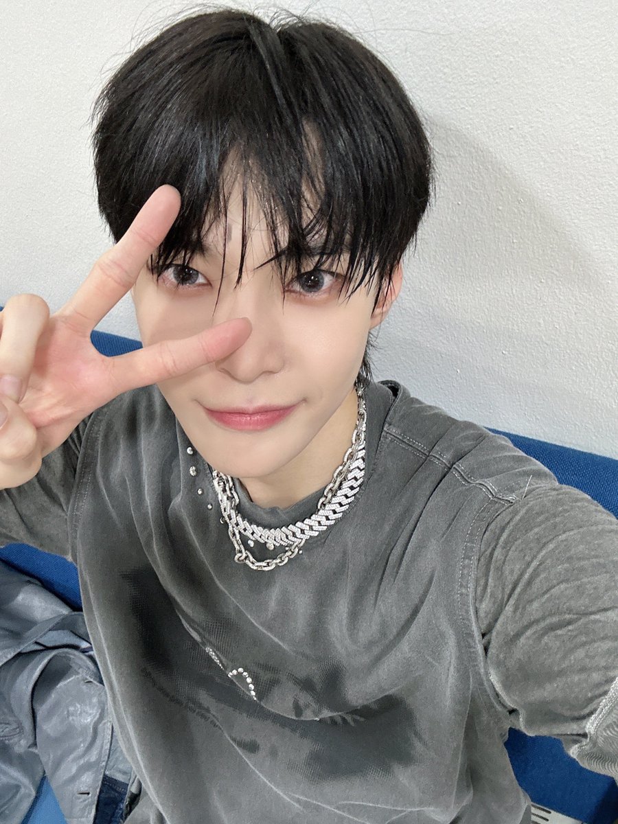 NCTsmtown's tweet photo. 함께해줘서 힘 낼 수 있었어요. 
정말정말 진심다해서 고마웡

#DOYOUNG
#NCT #NCTU #BaggyJeans
#NCTU_BaggyJeans #GoldenAge
#NCT_GoldenAge #NCT127 #NCTDREAM
#WayV #NCT_DOJAEJUNG
#인기가요 https://t.co/pc9rzyxPld