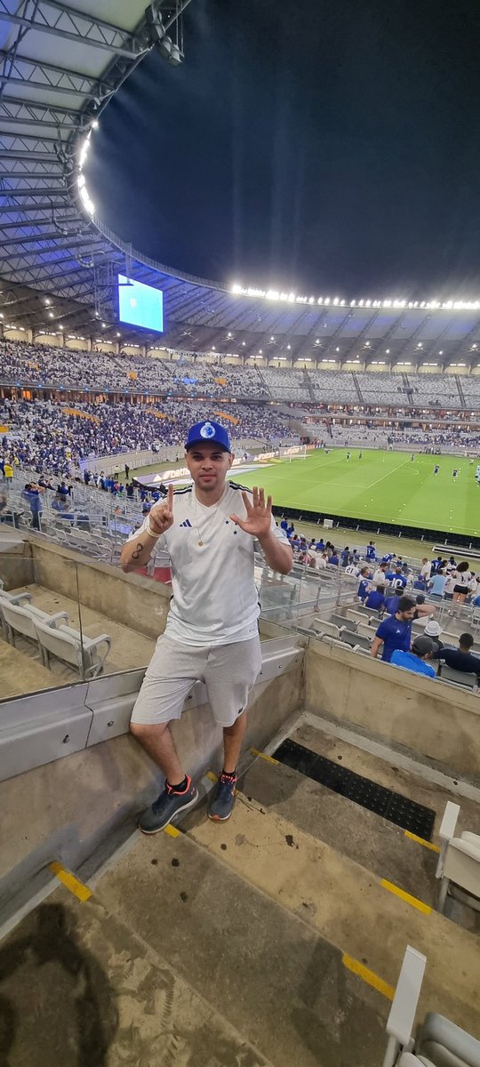 Moises_cec's tweet photo. #DiaDeCruzeiro 
#Cruzeiro 💙🦊 https://t.co/2TJj9EXMqR