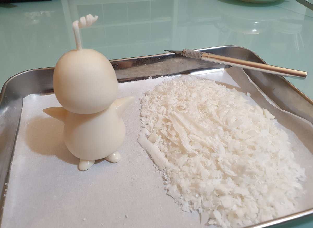 aliensvli's tweet image. I often get asked how I make the candles, so I thought I'd share a little peek! And this is the easy part kek. #candleart