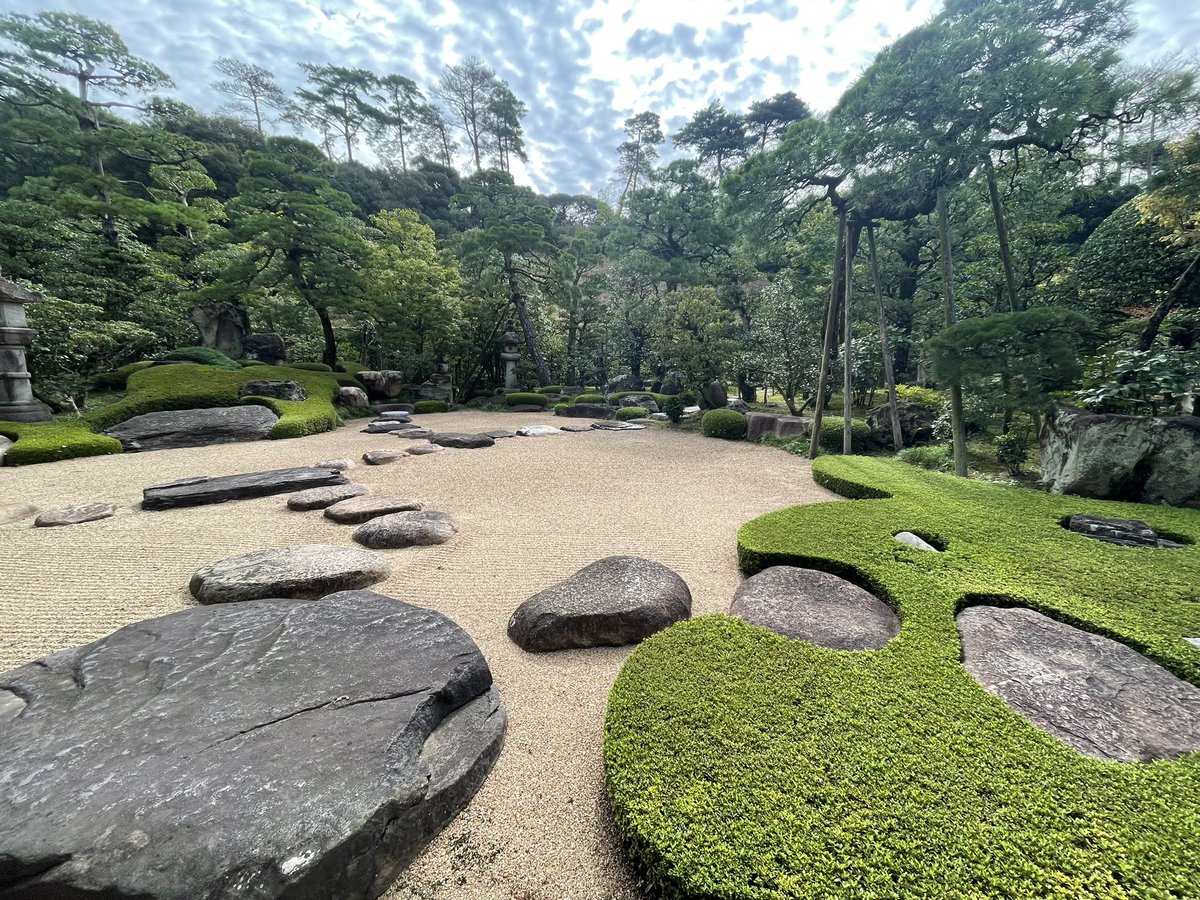 「平田本陣記念館でのサイン会を終えました!遠くはブラジル、台湾、韓国から。感謝して」|末次由紀のイラスト