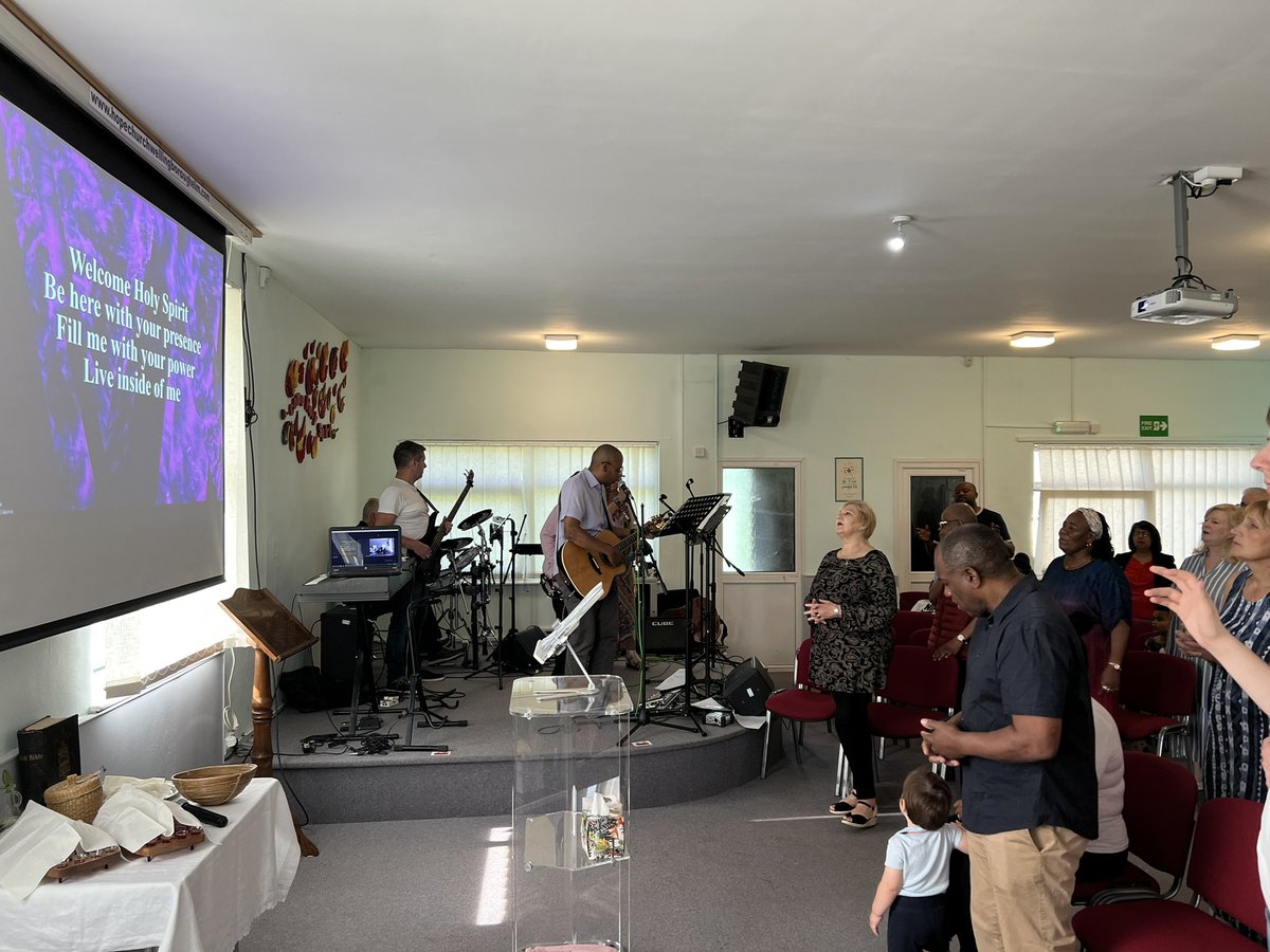It is wonderful to be with Elim Hope Church in Wellingborough today, sharing about mission and missionaries <a href="/elimpentecostal/">Elim - 1 Movement, 1 Mission</a> @elimmissions