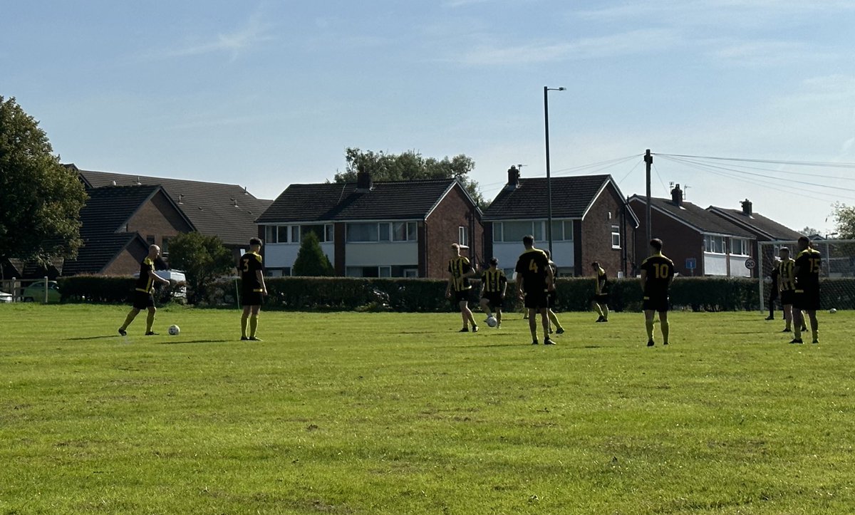 In the yellow (and black) corner 🥊 

#TBFC🟡⚫️