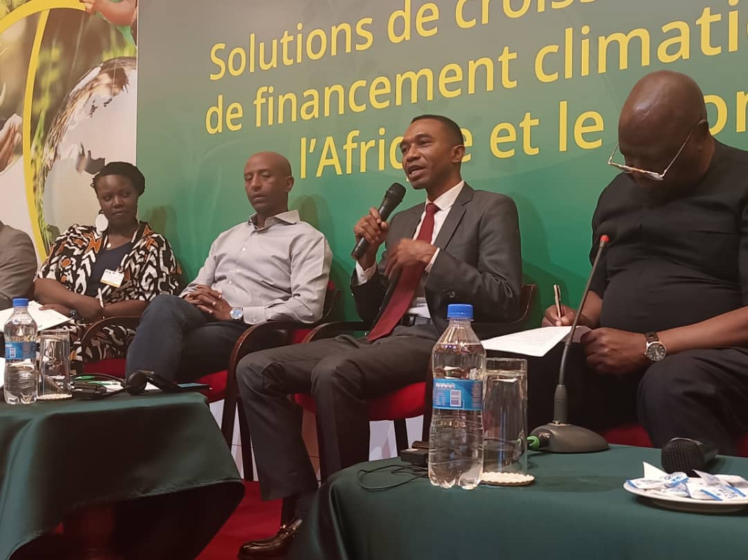 CSDevNet1's tweet photo. Dr. @SamOgallah of the @_AfricanUnion, on a panel discussion, at the ongoing *CCDA-XI* on "Climate Research for Development" ahead of the Africa Climate Summit in Nairobi.

#ACS2023 #COP28 #WhatHasChanged? #ClimateActionNow #CCDA2023 https://t.co/e98MMnltiN