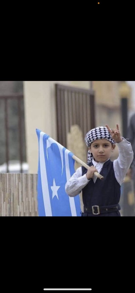 “Kerkük bizim ilimiz
Türktür bilin dilimiz
Bizi uzak görmeyin
Kerkük’tedi gevlimiz...”

Kerkük Türk’tür, Türk kalacak!