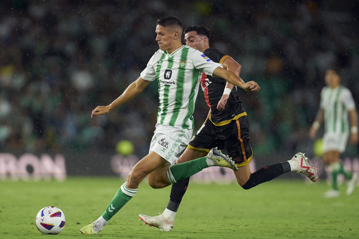AltimiraSergi's tweet photo. Muy feliz por la victoria del equipo y por mi primer partido en @LaLiga con esta camiseta. Con ganas de vivir más momentos como los de ayer.

Gracias afición por el apoyo!💚🤍
@RealBetis https://t.co/Km5scQcQOI