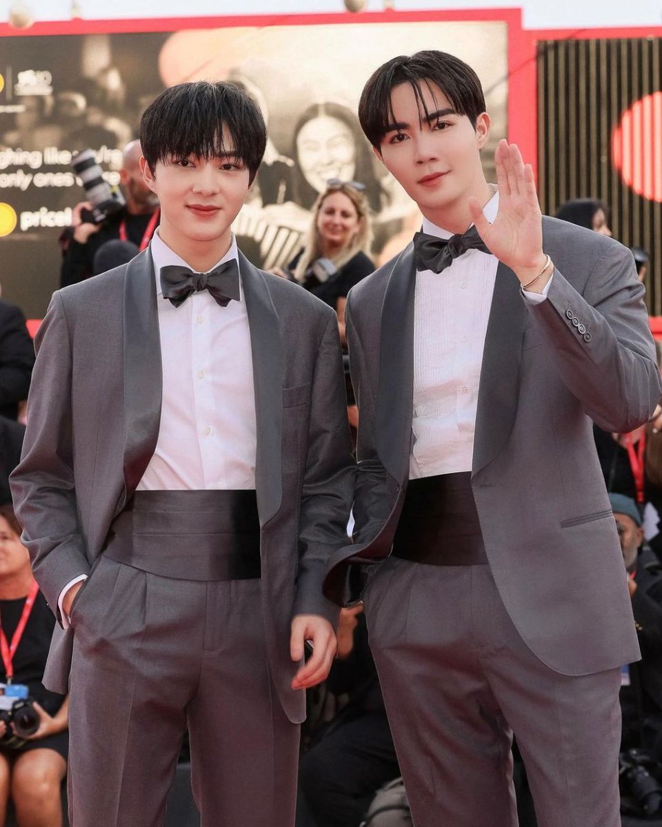beonpop_'s tweet photo. 📸  #ZeePruk  #NunewChawarin
(#NaughtBabe) 
Os atores Tailândes foram convidados para o 80o Festival Internacional de Cinema Veneza.
Entrada no tapete vermelho e muito glamour.
Parabéns aos atores. https://t.co/9KHOzEIIyi