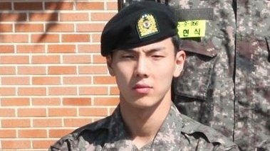 TurtleLoveCat's tweet photo. seems like kihyun is also a company commander just like jooheon

shownu - platoon leader
minhyuk - platoon leader
jooheon - company commander
kihyun - company commander 🆕

our monsta x military men 🥹 https://t.co/mDLgJRuPbI