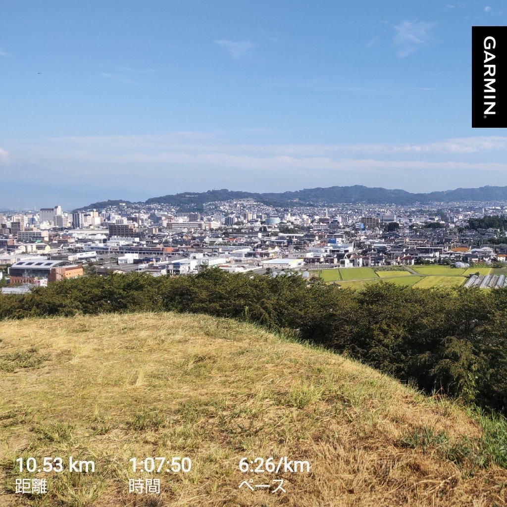 KOOWeeC's tweet photo. 弘法山まで久々の10k走。つい松本マラソンにエントリーしてしまったが、ゴールできる気がしない(^_^;) https://t.co/2Cm63y8g97