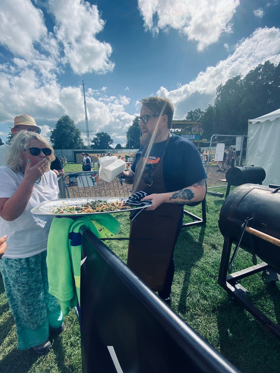 GarryhinchMush's tweet photo. Cooking up a storm @ The Picnic!
The legend that is @mistereatgalway) doing a flaming great job with Garryhinch mushrooms at @epfestival.
Thank you, JP! We love what you do for Irish food!
#legend #irishfood #aniar #foodontheedge #fote2023 https://t.co/Jzgw6rAdjz