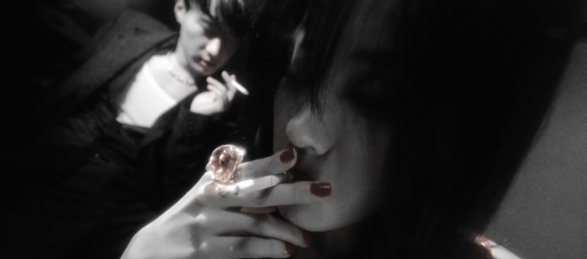 apogliter's tweet photo. -Fallen angels (1995) https://t.co/xEobooWUxS