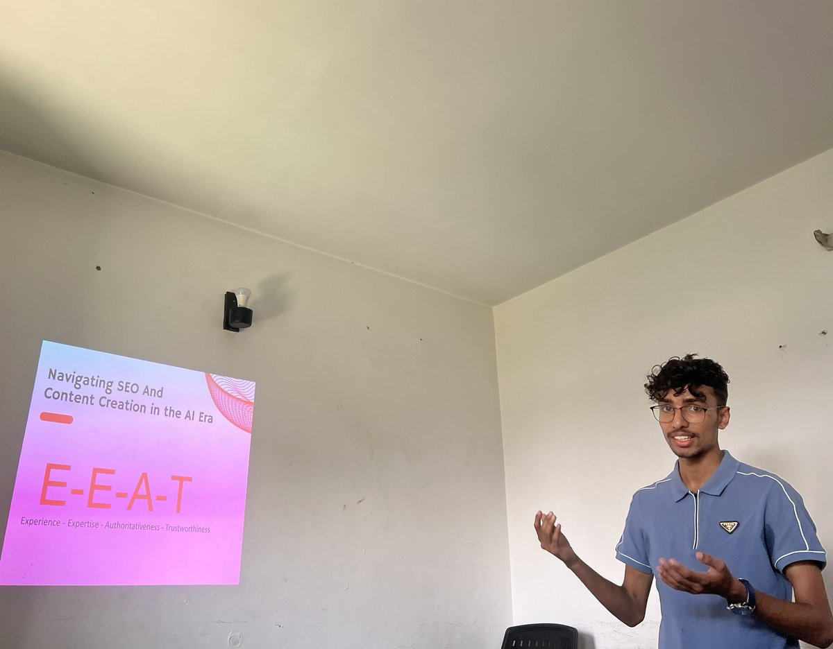 TheSunitaRai's tweet photo. The final round of speaker rehearsals are on the go! 🔥

@WCKathmandu is going to be a BLAST! 

Book your tickets if you haven’t already! 

#WCKTM #WordPress https://t.co/OLxGMUk5Cb
