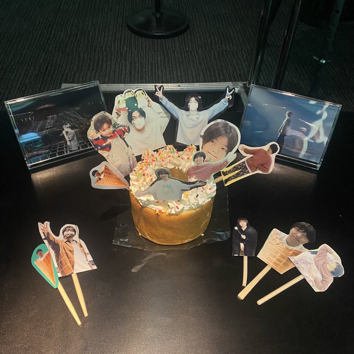 daichi_nanaco's tweet photo. 今年もお祝いしました！
金欠学生のためお金がかけられませんでしたがしっかり愛を込めました🥲
ご本人に届け、、！！！㊗️
#三浦大知
#三浦大知生誕祭
#DAICHIMIURAinfo https://t.co/XUddOeaRVL