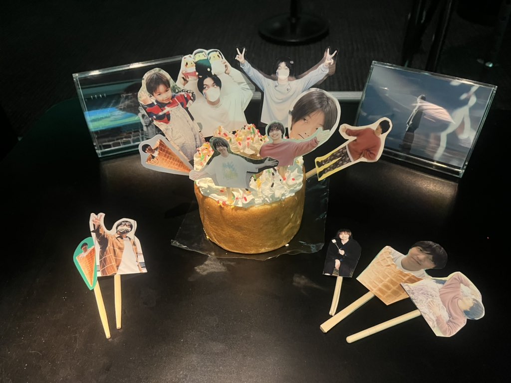 Daichi_muchan's tweet photo. 遅くなりましたが今年も
大知くんのお誕生日をお祝いしました🎂
幸せ空間でした…🥹🥹

#三浦大知
#三浦大知生誕祭
#DAICHIMIURAinfo https://t.co/5HhzBtKCkd