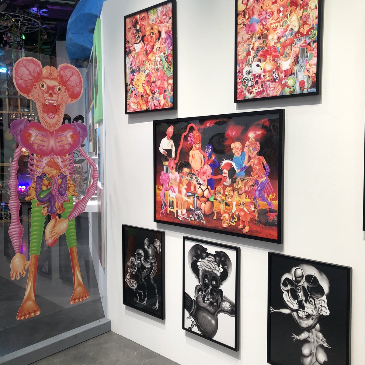 mograggarage's tweet photo. 【あと5日で終了】CANTINA" mograg VERSE 最後の日曜日！
 アーテ���ストの脳内は、それ自体がひとつの惑星のようなもの。 四角いキャンバスは、それら惑星の世界を垣間見ることができる“窓”である。 さあ、彼らの物語（verse）に没入し、創造の宇宙を駆け巡ろう。

DIESEL ART GALLERY @DieselART https://t.co/xWPsPOzrqE