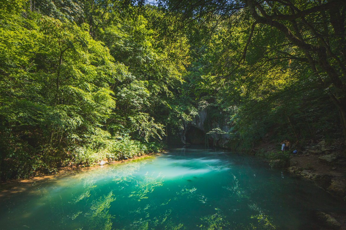 qatarairways's tweet image. Which natural wonder of #Serbia would you like to explore?🍃
📍Krupaj Spring
📍Lisine Waterfalls

#QatarAirways connects you to #Serbia through the city of #Belgrade with seven weekly flights ✈️🇷🇸