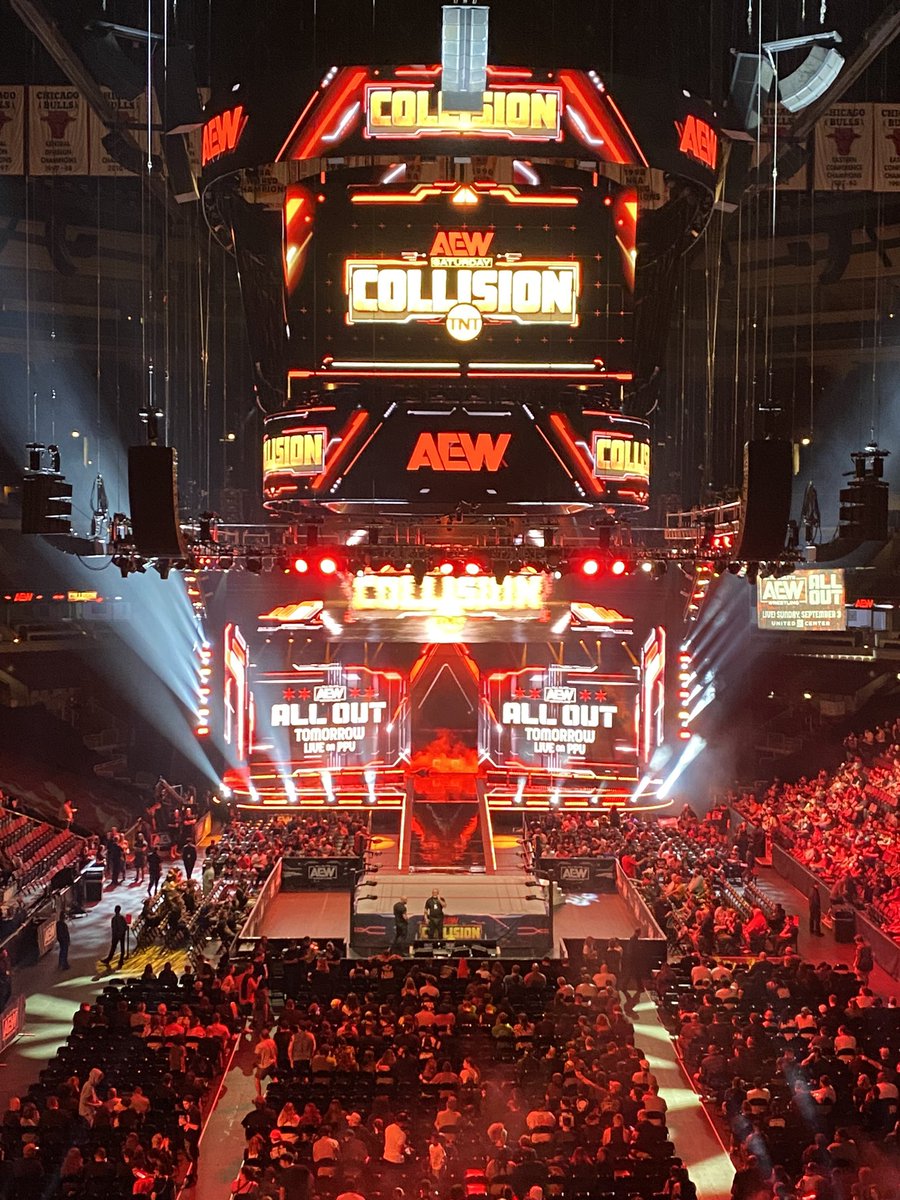 KllSlasher's tweet image. I was at Collision tonight. And yes Tony Kahn did get booed. But by the end of his speech people were clapping for him and the decision he made. I love Punk and it sucks. But you can’t act that way at any job. #CMPunkFired #CMPunk #AEWCollision #AEW