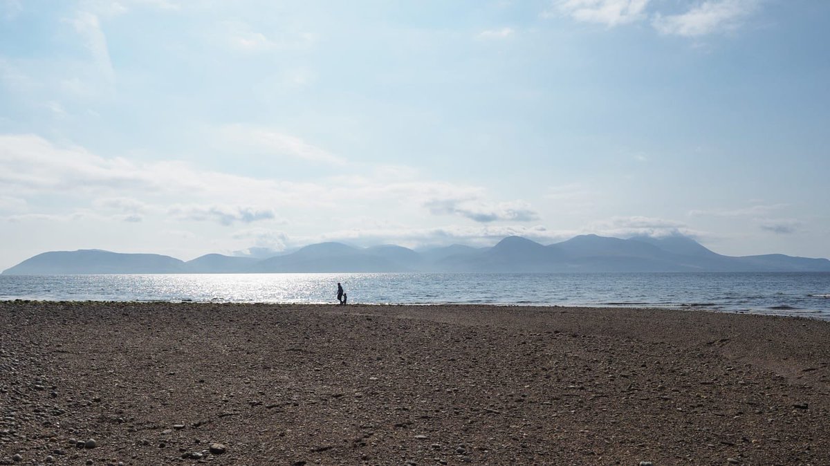 Eventually made it to Arran after a 3 hour detour to find a working Cal Mac ferry! A lovely sunny afternoon spent on the beautiful Sannox beach🤩⛴️