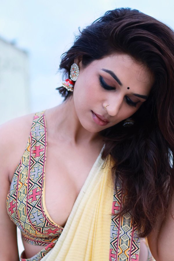 F5FL598a4AA-CXC?format=jpg&name=900x900