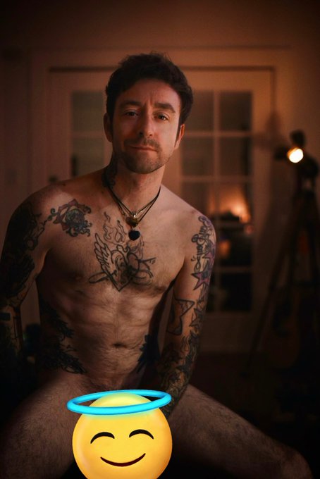 How&rsquo;s your Saturday night? New stuff on my other site 👀😇 https://t.co/mkNIc0CFCW<a href="/tag/dunepart2"class="tags"><span>#dunepart2</span></a>