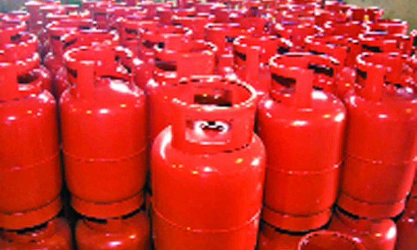ফের বিপাকে এলপিজি আমদানিকারকরা