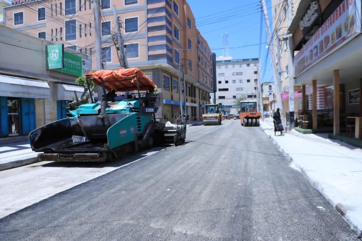 Hussein_owali's tweet image. &quot;🇸🇴 Somalia&apos;s urgent infrastructure needs are a priority for its people&apos;s well-being and economic growth. Roads, energy,healthcare – all crucial for a brighter future. time for investment, stability and progress. #SomaliaInfrastructure #BuildingForTomorrow 🏗️💡🏥🛣️&quot; @BRA_DoPIED…