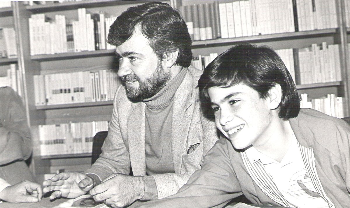 Amigo por décadas de <a href="/i_solares/">Ignacio Solares</a>, <a href="/pepegordon/">Jose Gordon</a> rinde tributo a la memoria del novelista de lo invisible.
bitly.ws/TLoX
Fotografía: Cortesía Myrna Ortega