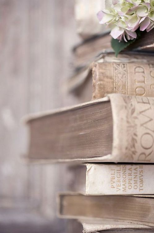 우리는 흔히 '내일 또 내일' 하고 있지만, 이 내일이라는 것은 영원히 이어지는 것이므로 오늘 하지 않으면 아무것도 못하게 되는 것이다.  - 카네기