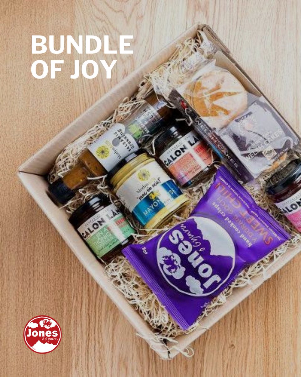JonesoGymru's tweet photo. Methu meddwl am anrheg i'ch teulu? // Can’t think of a present for your family? Let us do the hard graft. We’ve put together a selection of our most popular items so you don’t have to!
#ByrbrydCymraeg #WelshSnacks #Snacks https://t.co/dRaCJEo344