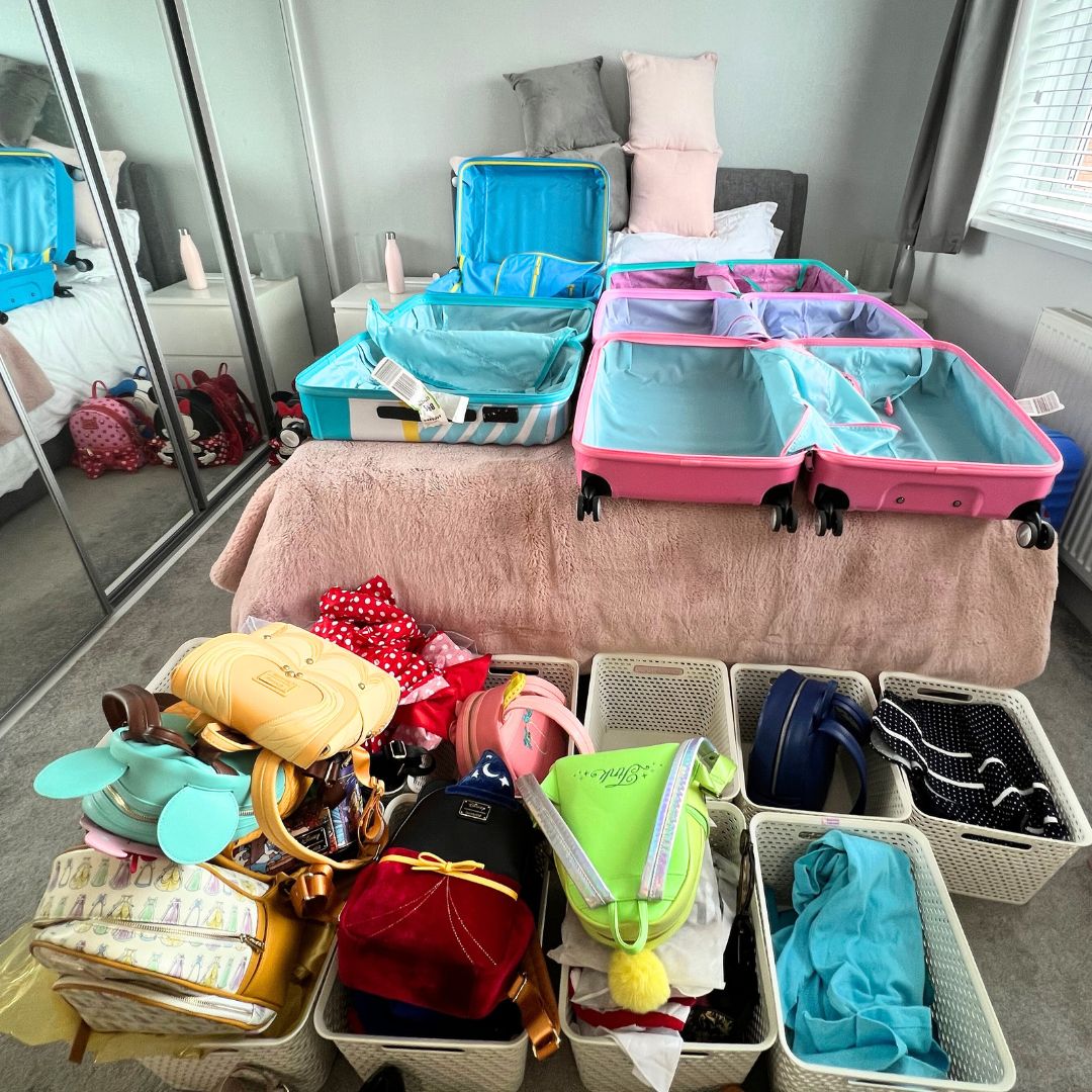 RhiDoesDisney's tweet photo. Packing fore a trip, do you love to? Or hate it? Do you pack early? Or last minute?
My pack with me four our @disneycruiseline video is now live on my channel, just search Mummy Of Four Does Disney on YouTube.
#disneycruise #disneypacking #packwithme https://t.co/KaBqnBDiyB