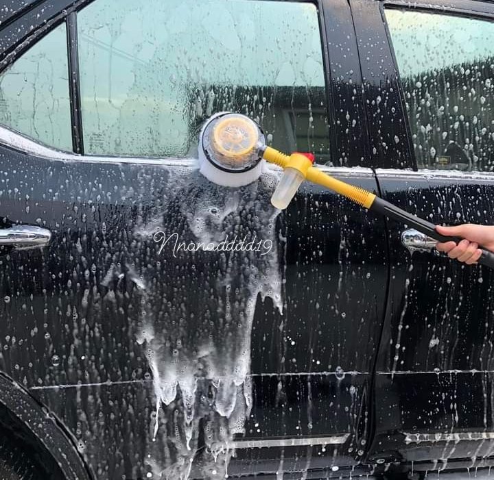 nnadddd19's tweet photo. Senang betol cuci kereta Sekarang ni. Cucuk je dekat pipe getah ya. Auto berfungsi. Tak payah electric pun. Jimat tenaga, jimat masa. Berus berpusing 360 darjah dengan tekanan air ✨

Isi sabun siap2 masukkan hose air, terus boleh gunaaa https://t.co/ZQhuPtAdPZ