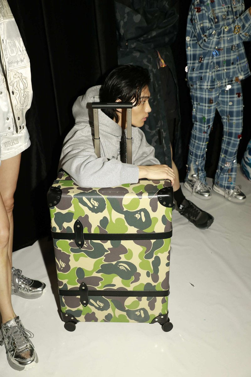 BAPEOFFICIAL's tweet photo. Some of the craziest pieces showcased in the A BATHING APE® SPRING/SUMMER 2024 RUNWAY SHOW by R.
#bape #abathingape #bape30
#RakutenFashion #RakutenbyR #RakutenFWT https://t.co/1ZpFUo3DnE