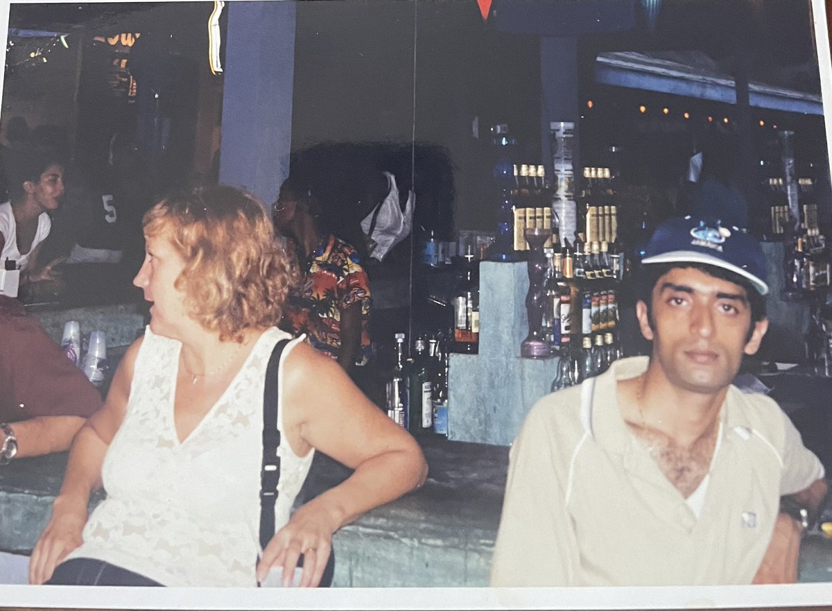 nmhegde75's tweet photo. Once upon a time in rick’s cafe negril, jamaica. #throwback2002 https://t.co/tcqcjmEDMQ