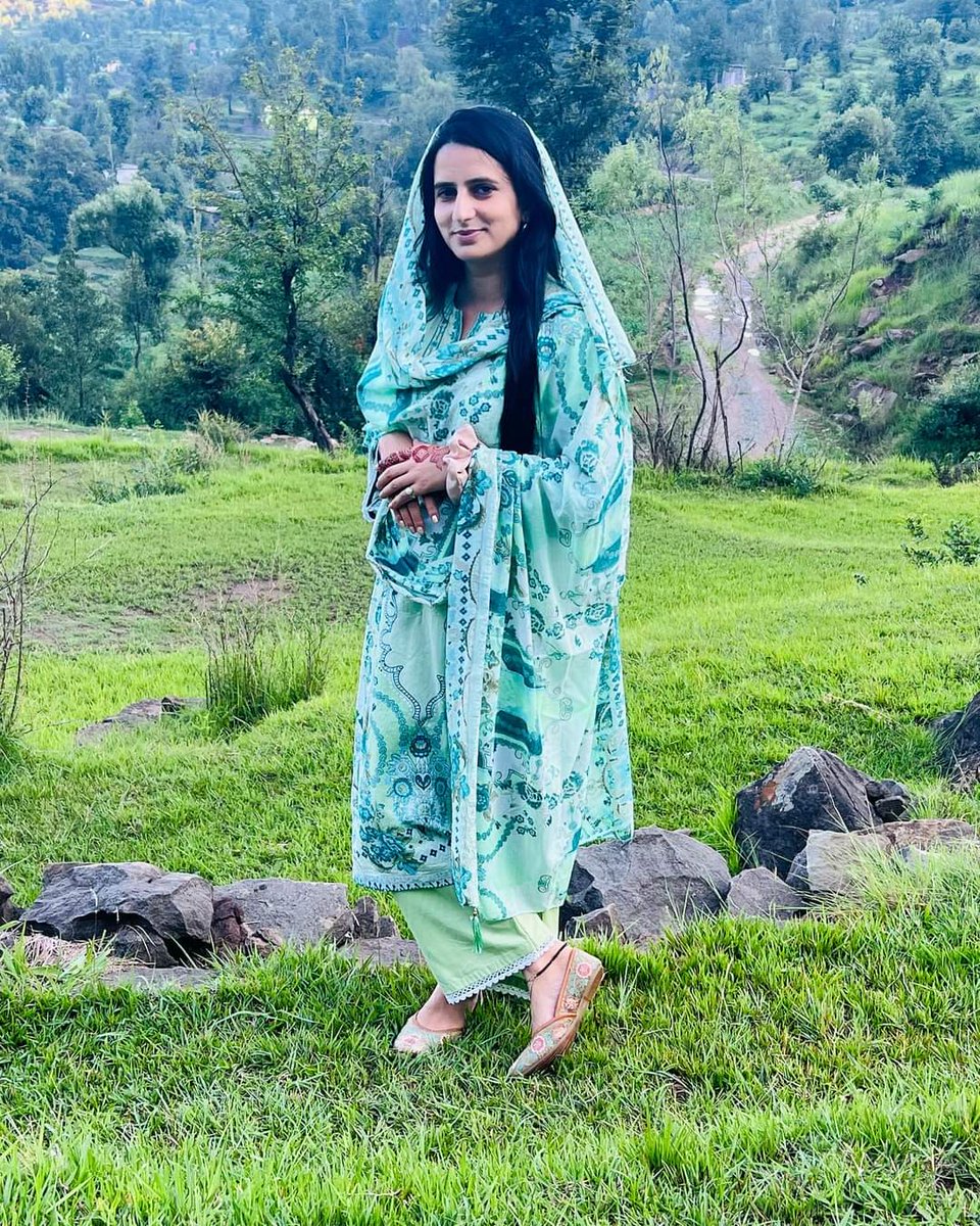 Samreen Khan tweet media